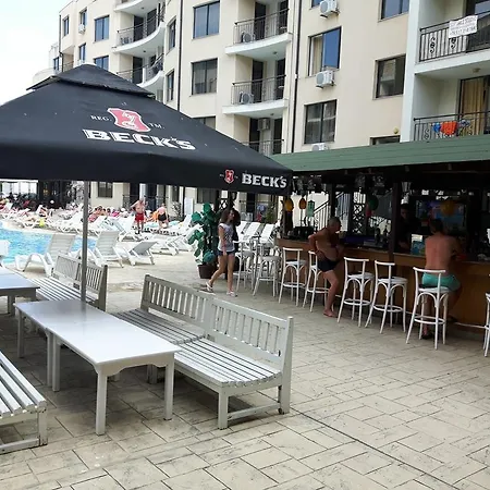 Sunny Avalon * סאני ביץ'