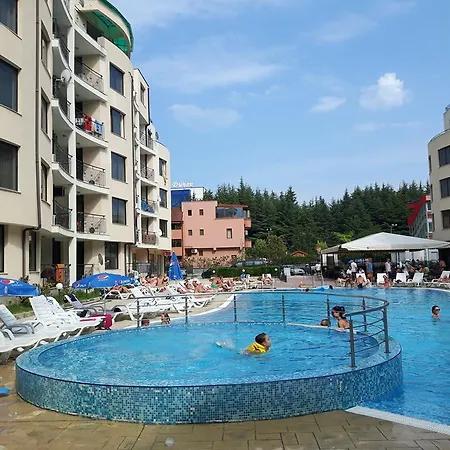 Sunny Avalon סאני ביץ'