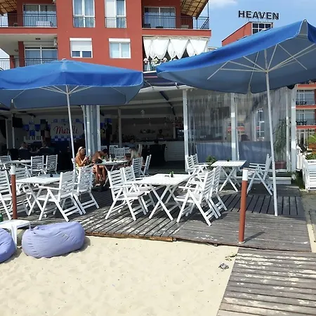 Sunny Avalon * סאני ביץ'