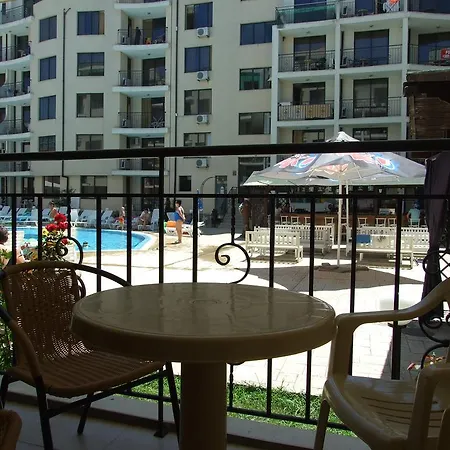 Sunny Avalon סאני ביץ'