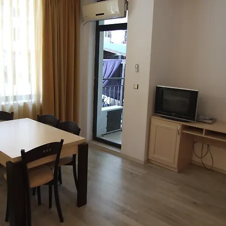 דירה Sunny Avalon